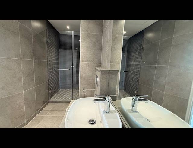 3 BEDROOM PENTHOUSE TO LET IN MORNINGSIDE
